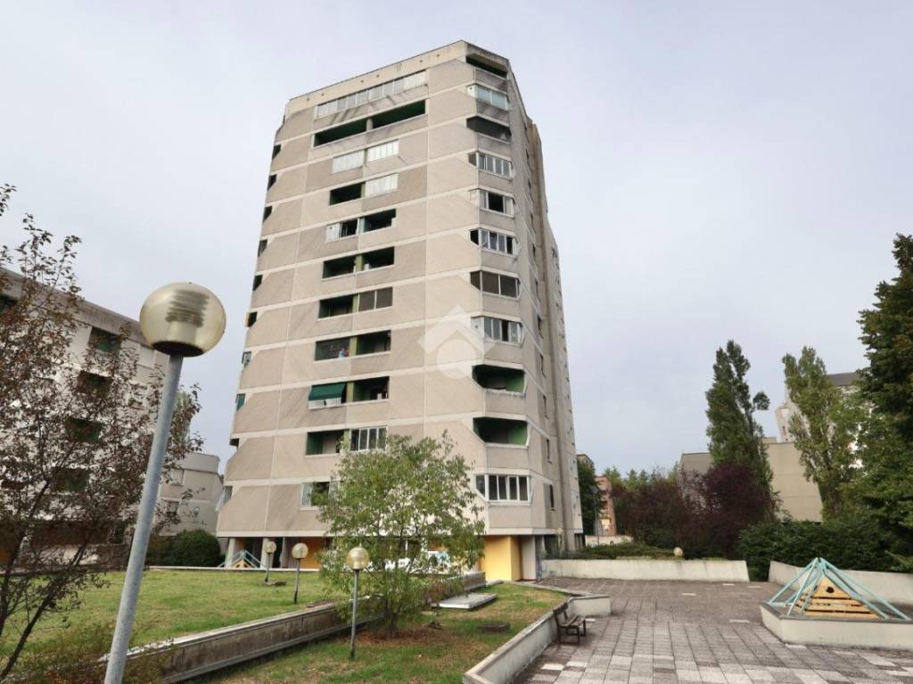 appartamento in vendita a Reggio nell'Emilia in zona Pieve Modolena