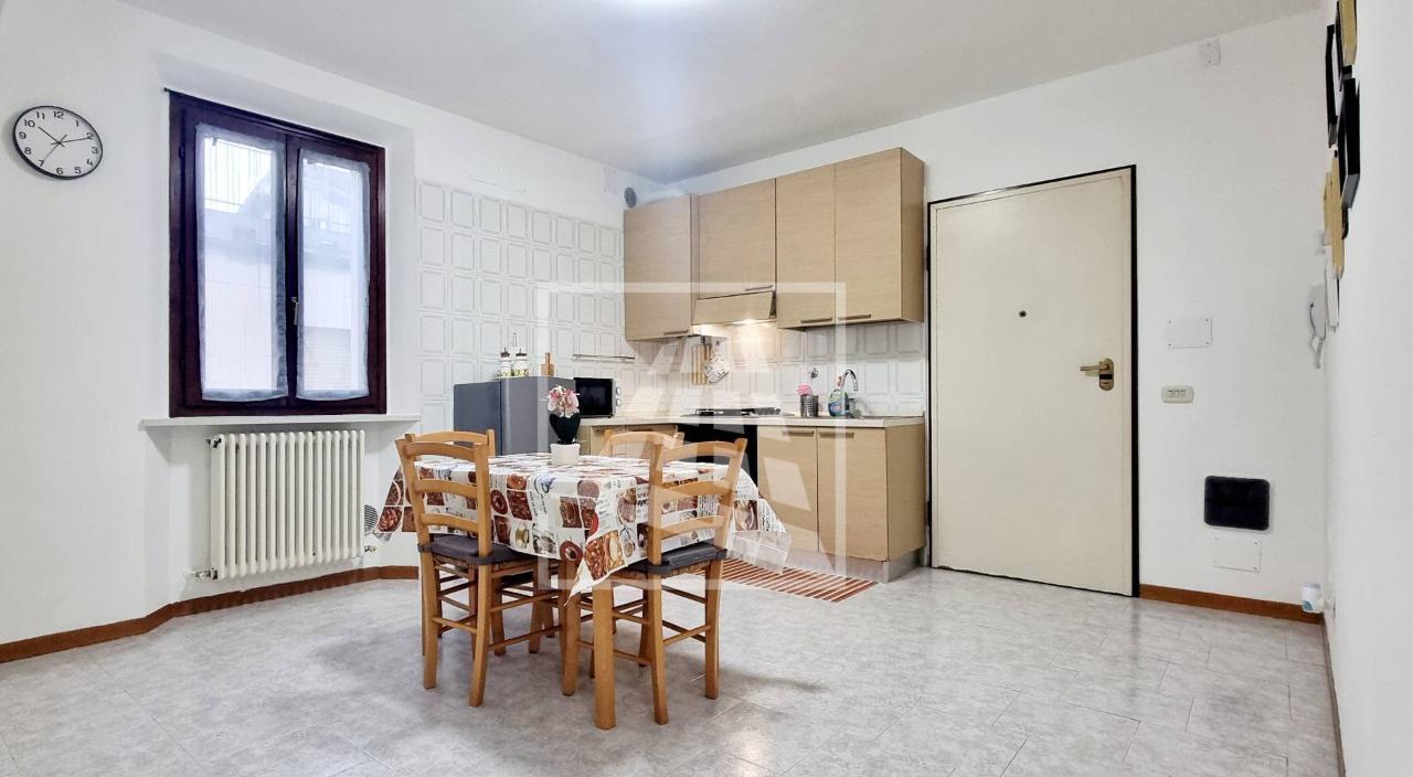 appartamento in vendita a Reggio nell'Emilia in zona Città Storica