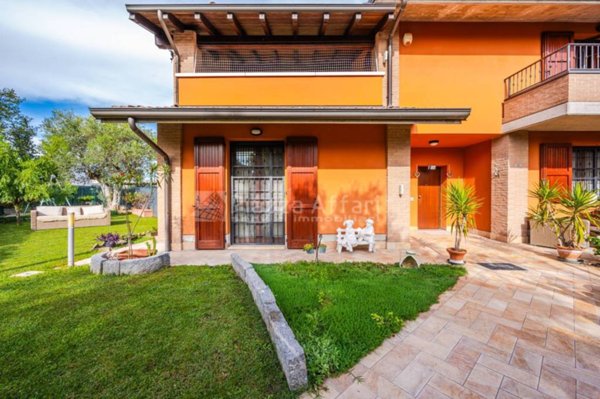 casa indipendente in vendita a Reggio nell'Emilia in zona Pieve Modolena