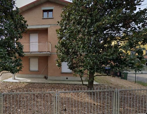 casa indipendente in vendita a Reggio nell'Emilia in zona Gavassa