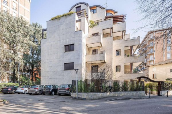 appartamento in vendita a Reggio nell'Emilia in zona Città Storica