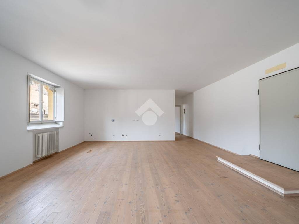 appartamento in vendita a Reggio nell'Emilia in zona Città Storica