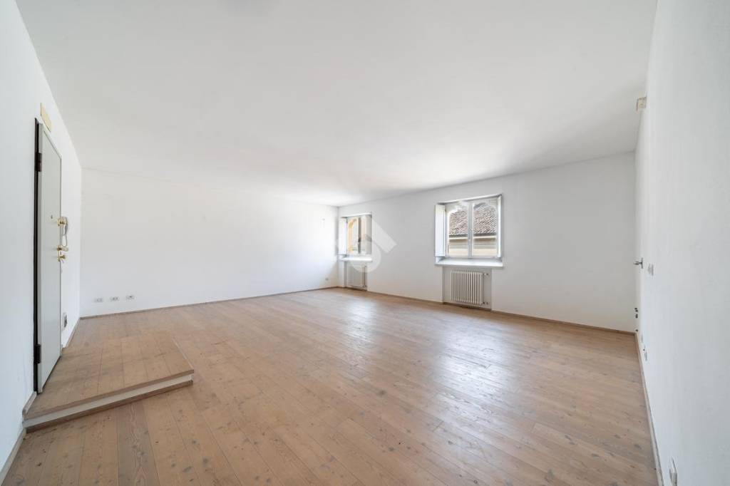 appartamento in vendita a Reggio nell'Emilia in zona Città Storica