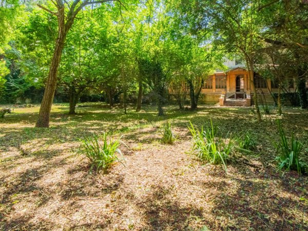 villa in vendita a Reggio nell'Emilia in zona Città Storica