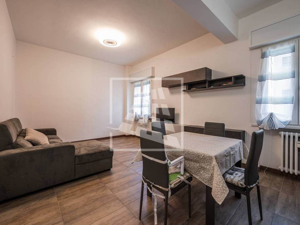 appartamento in vendita a Reggio nell'Emilia in zona Città Storica