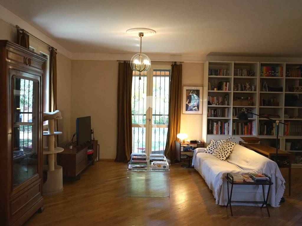 casa indipendente in vendita a Reggio nell'Emilia in zona Fogliano