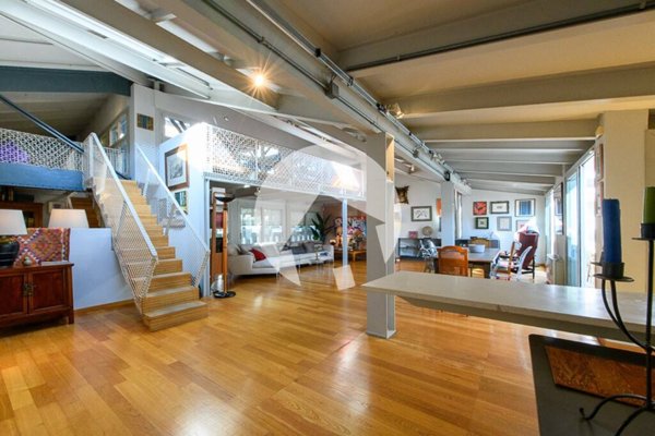 appartamento in vendita a Reggio nell'Emilia in zona Città Storica