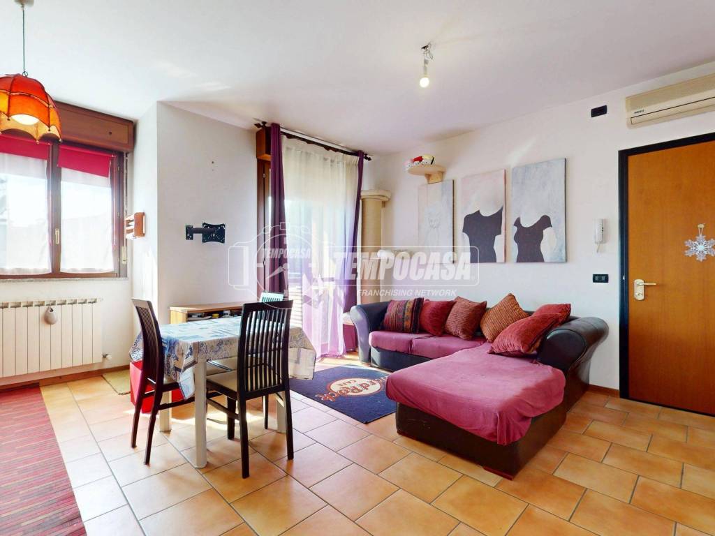 appartamento in vendita a Reggio nell'Emilia in zona Roncadella