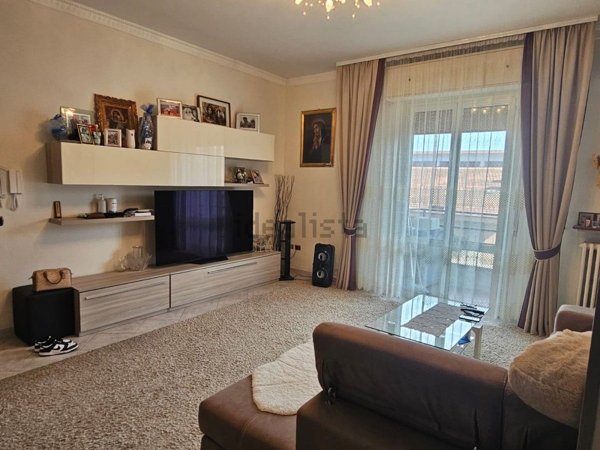 appartamento in vendita a Reggio nell'Emilia in zona Orologio