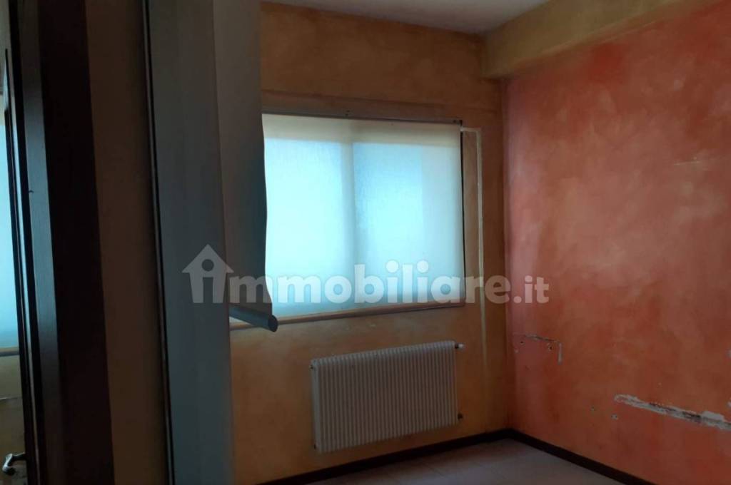 ufficio in vendita a Reggio nell'Emilia in zona Mancasale