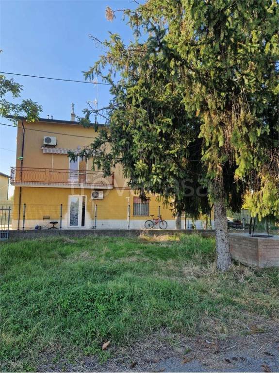 appartamento in vendita a Reggio nell'Emilia in zona Castellazzo