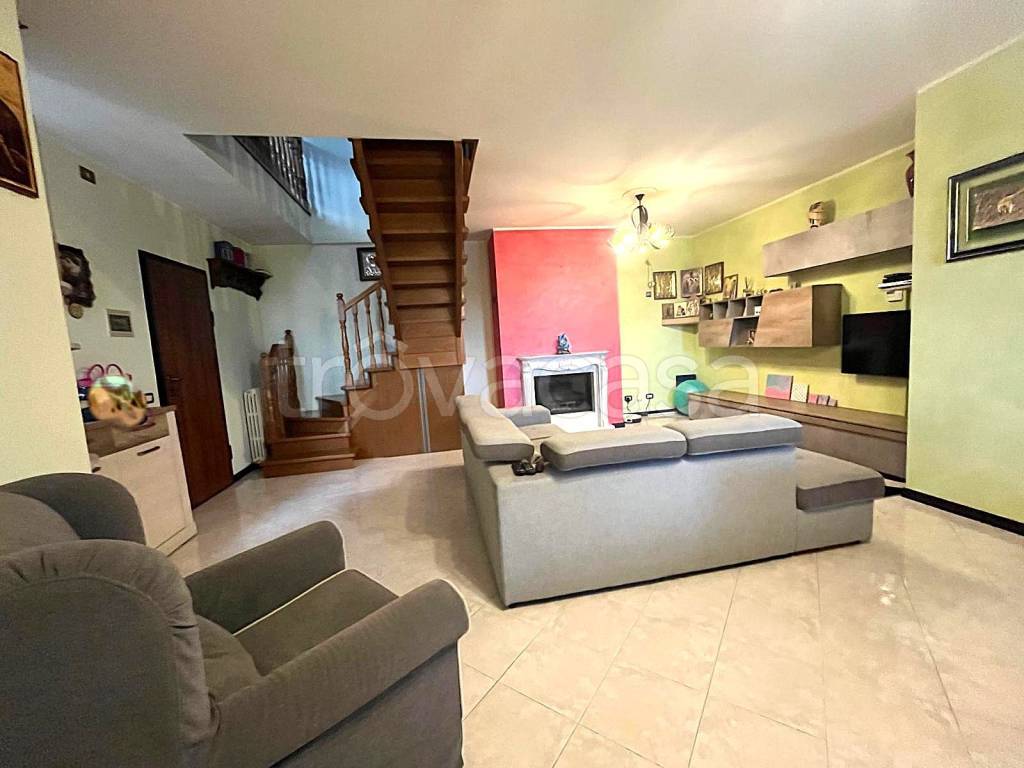 appartamento in vendita a Reggio nell'Emilia in zona Sesso