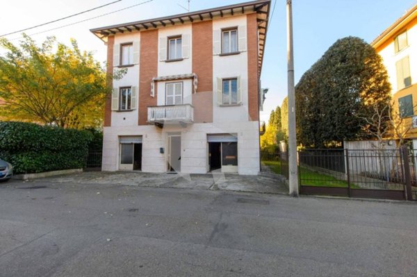 casa indipendente in vendita a Reggio nell'Emilia in zona Città Storica