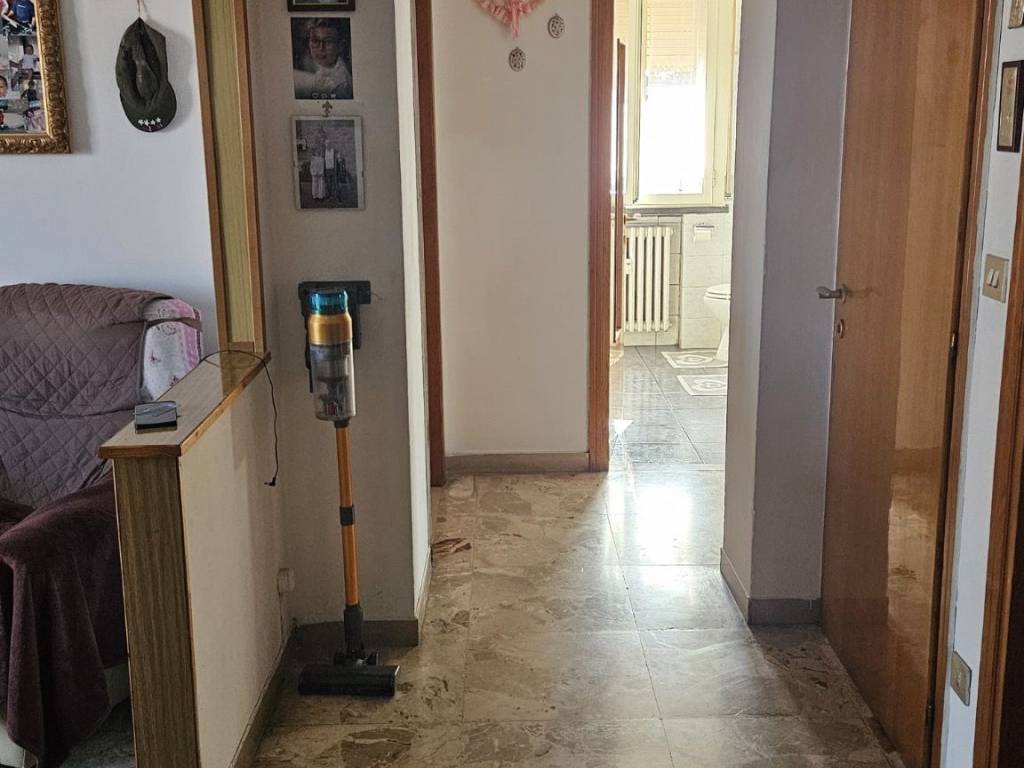 appartamento in vendita a Reggio nell'Emilia in zona Roncina