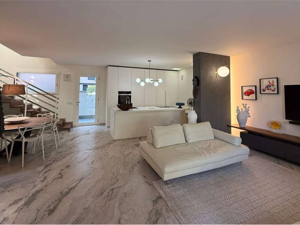 casa indipendente in vendita a Reggio nell'Emilia