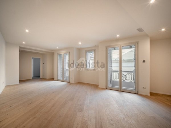 appartamento in vendita a Reggio nell'Emilia in zona Città Storica