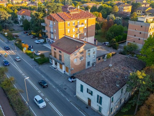 negozio in vendita a Reggio nell'Emilia in zona San Pellegrino / Villa Canali