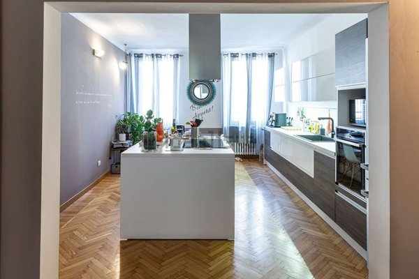 appartamento in vendita a Reggio nell'Emilia in zona Città Storica