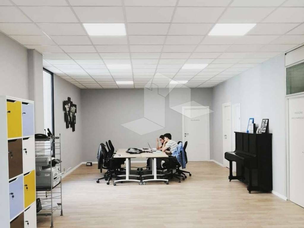 ufficio in vendita a Reggio nell'Emilia
