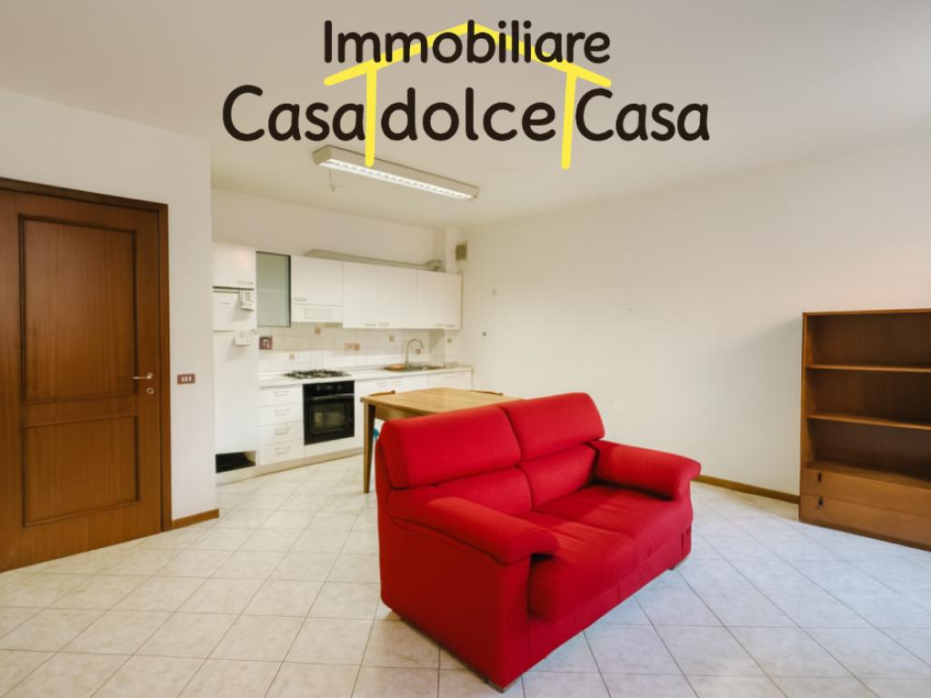 appartamento in vendita a Reggio nell'Emilia in zona Città Storica