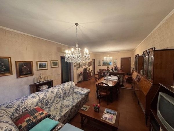 appartamento in vendita a Reggio nell'Emilia in zona Città Storica