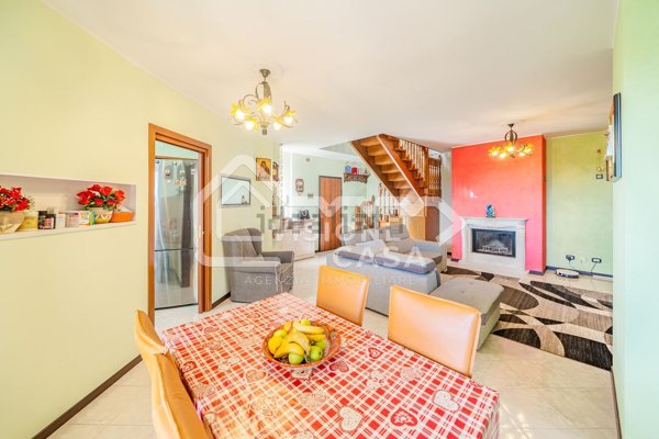 appartamento in vendita a Reggio nell'Emilia in zona Sesso