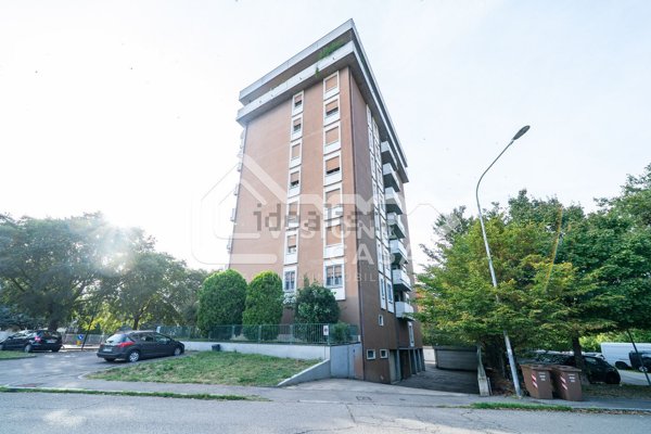 appartamento in vendita a Reggio nell'Emilia in zona Ospizio