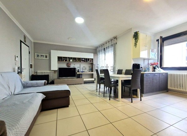 appartamento in vendita a Reggio nell'Emilia in zona Pieve Modolena