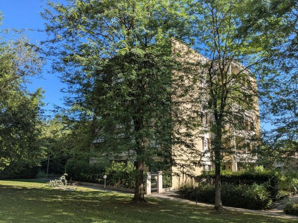 appartamento in vendita a Reggio nell'Emilia in zona Città Storica