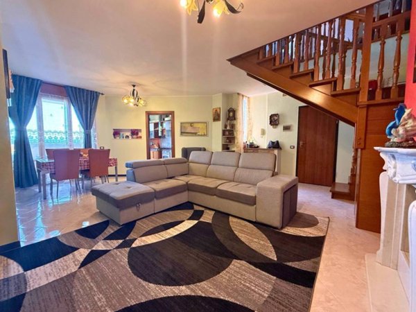 appartamento in vendita a Reggio nell'Emilia in zona Sesso