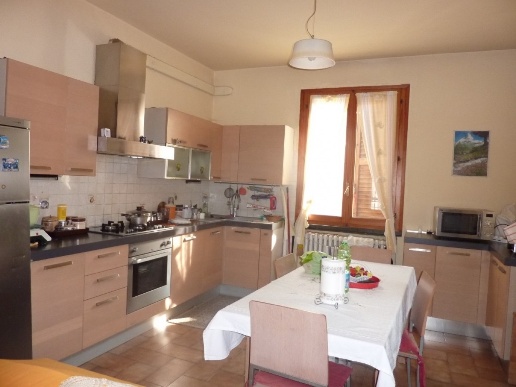 casa indipendente in vendita a Reggio nell'Emilia in zona Regina Pacis