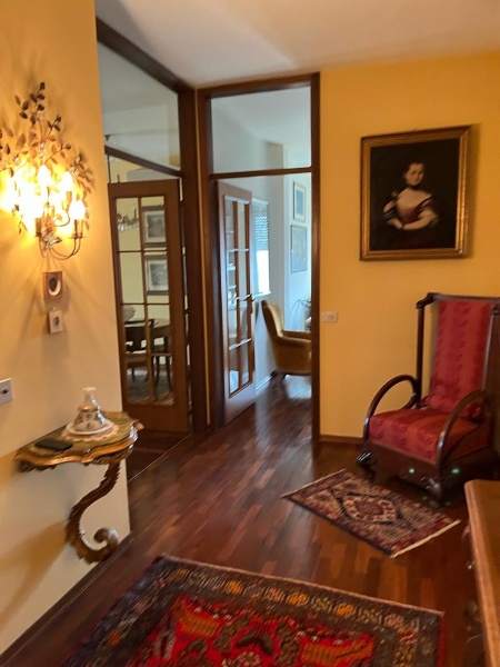 appartamento in vendita a Reggio nell'Emilia in zona Mirabello