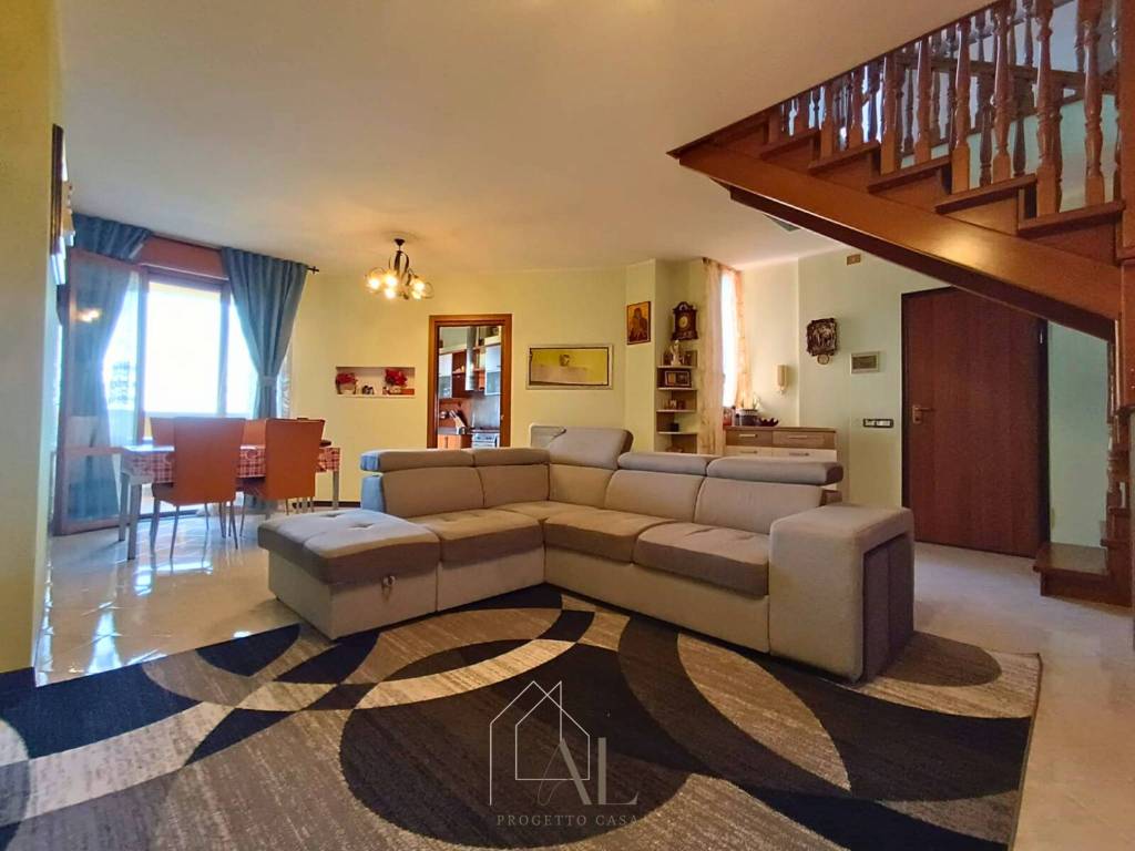 appartamento in vendita a Reggio nell'Emilia in zona Sesso