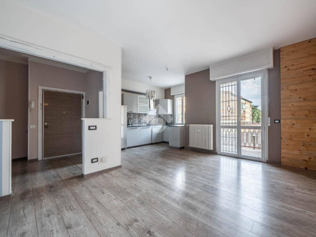 appartamento a Reggio nell'Emilia in zona San Pellegrino / Villa Canali