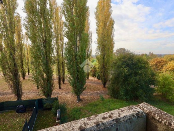 appartamento in vendita a Reggio nell'Emilia in zona Roncocesi