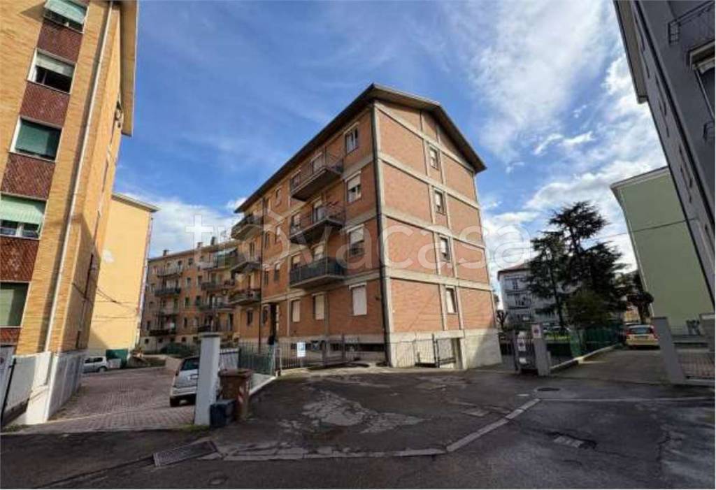appartamento in vendita a Reggio nell'Emilia in zona Regina Pacis