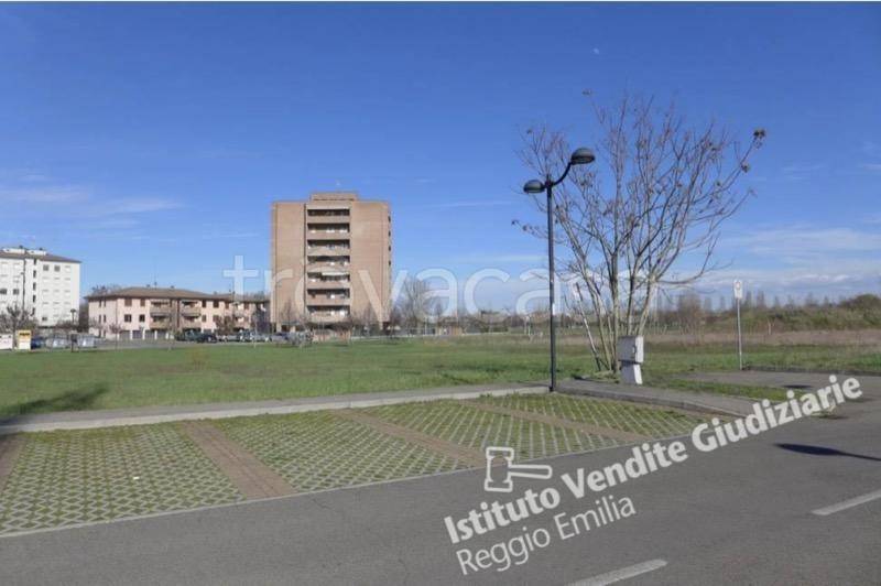 terreno agricolo in vendita a Reggio nell'Emilia in zona Orologio