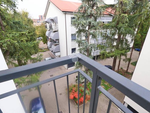 appartamento in vendita a Reggio nell'Emilia in zona Tribunale