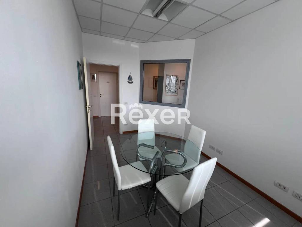 ufficio in vendita a Reggio nell'Emilia