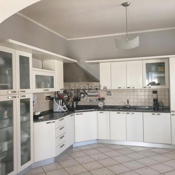 casa indipendente in vendita a Reggio nell'Emilia in zona Rosta Nuova