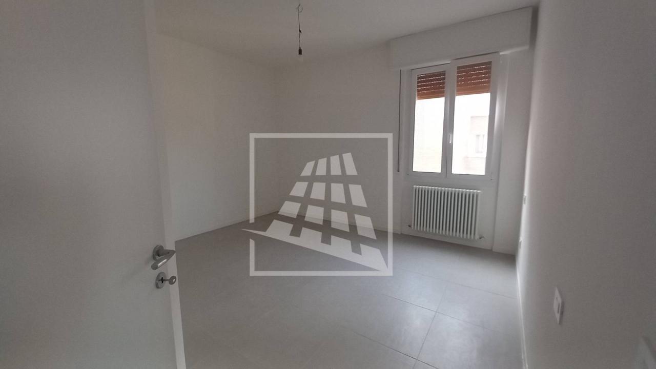 appartamento in vendita a Reggio nell'Emilia in zona Città Storica