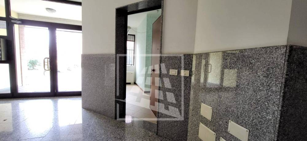 ufficio in vendita a Reggio nell'Emilia in zona Città Storica