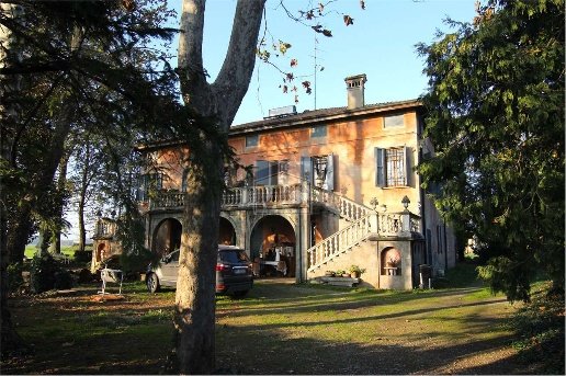 casa indipendente in vendita a Reggio nell'Emilia in zona Fogliano