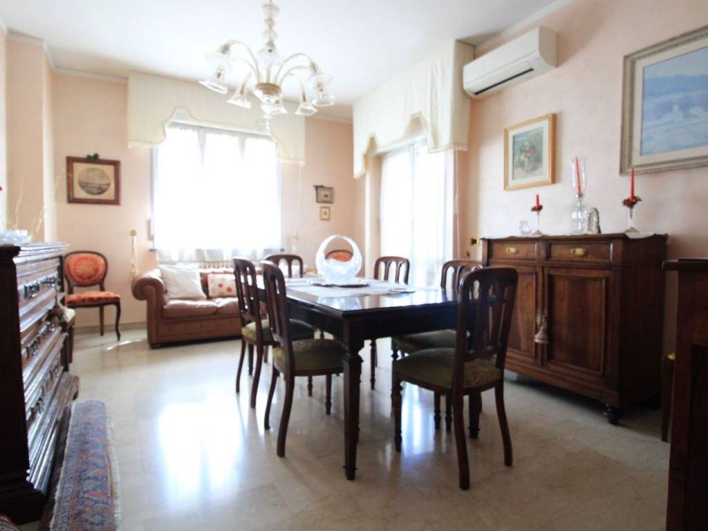 appartamento in vendita a Reggio nell'Emilia