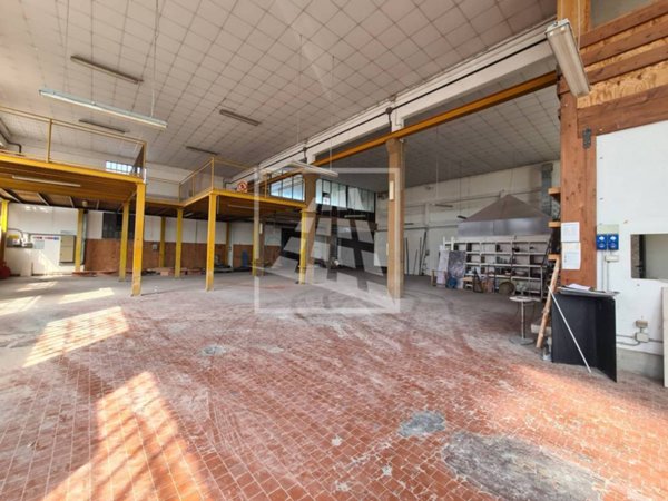 ufficio in vendita a Reggio nell'Emilia