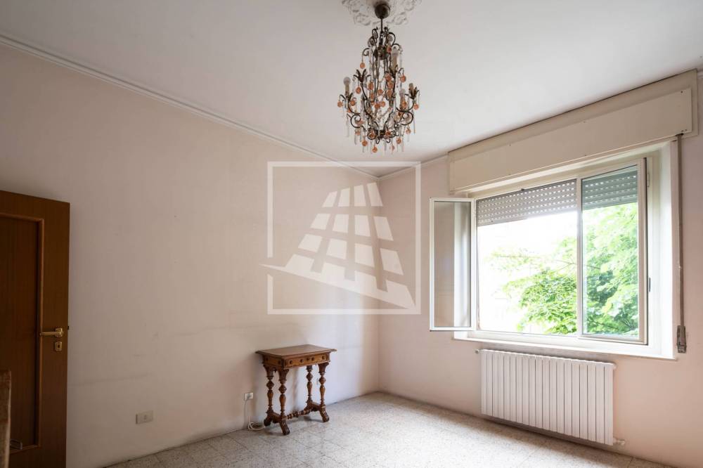 appartamento in vendita a Reggio nell'Emilia in zona Città Storica