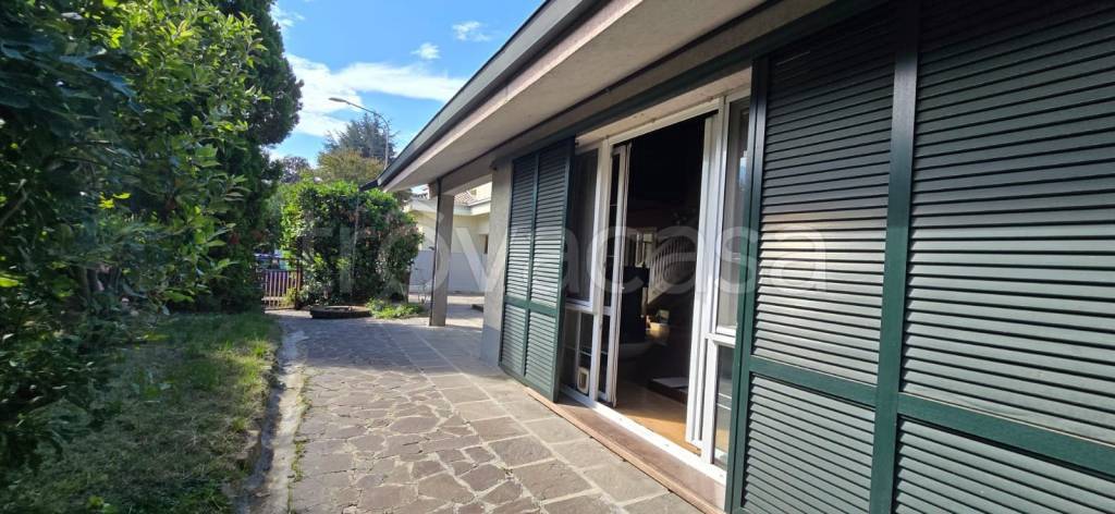 casa indipendente in vendita a Reggio nell'Emilia