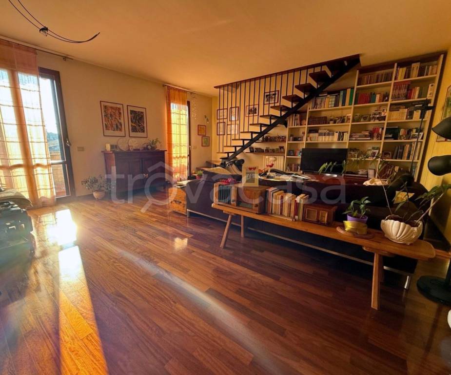 appartamento in vendita a Reggio nell'Emilia in zona Sesso