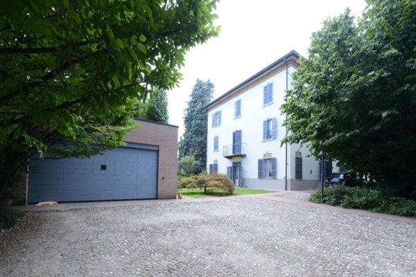 casa indipendente in vendita a Reggio nell'Emilia in zona Castellazzo