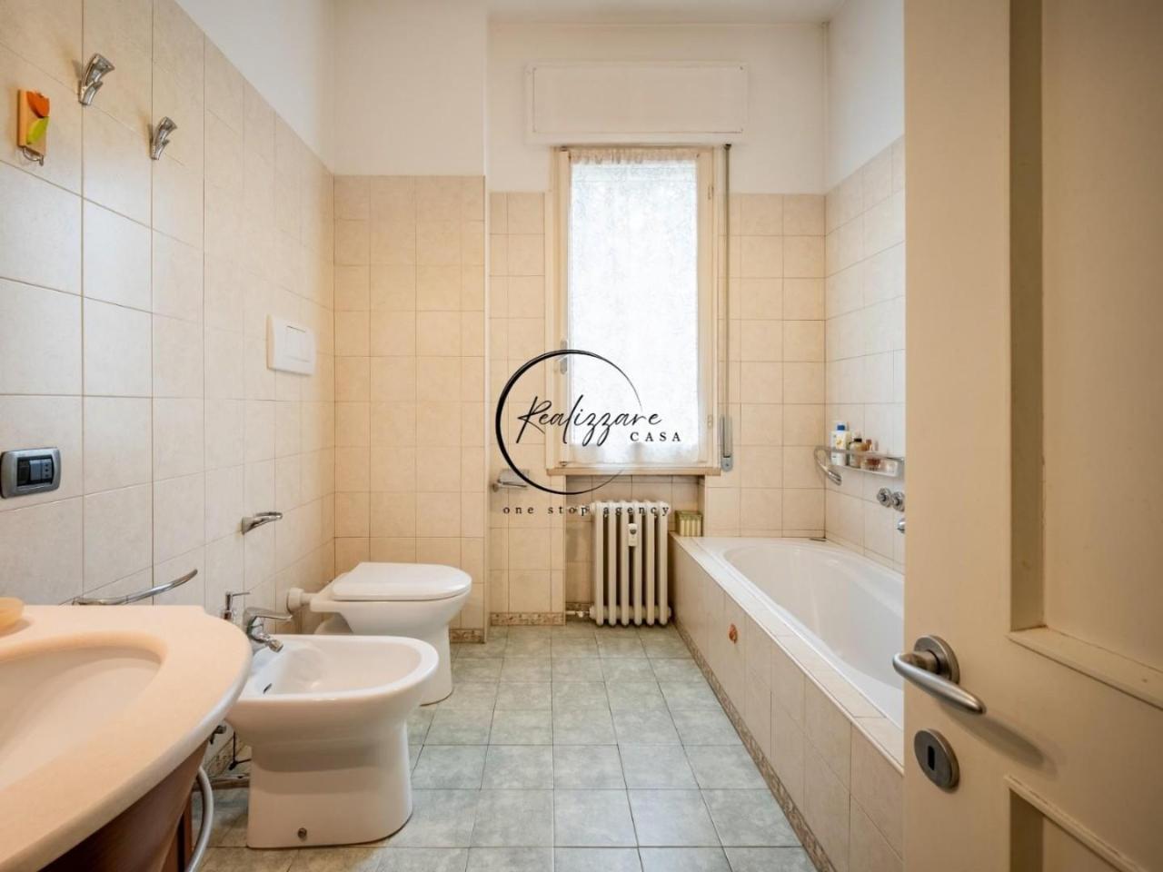 appartamento in vendita a Reggio nell'Emilia in zona Città Storica